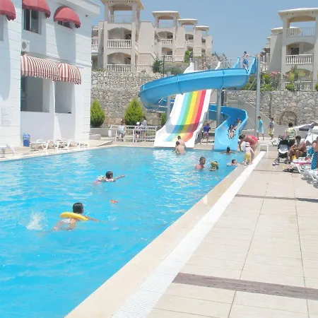 아파트 Beautiful Private In Prime Position With Fabulous Sea Views