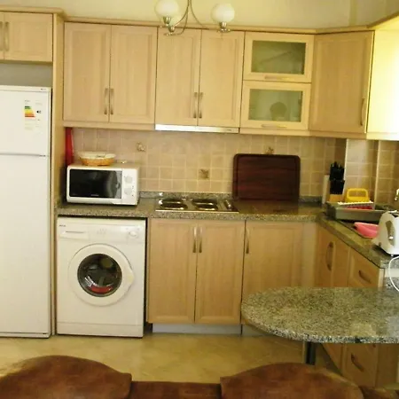Apartment Beautiful Private In Prime Position With Fabulous Sea Views *